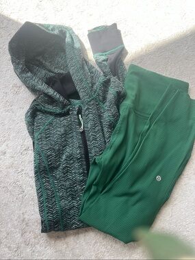 Lululemon Zip Up Hoodie & Leggings